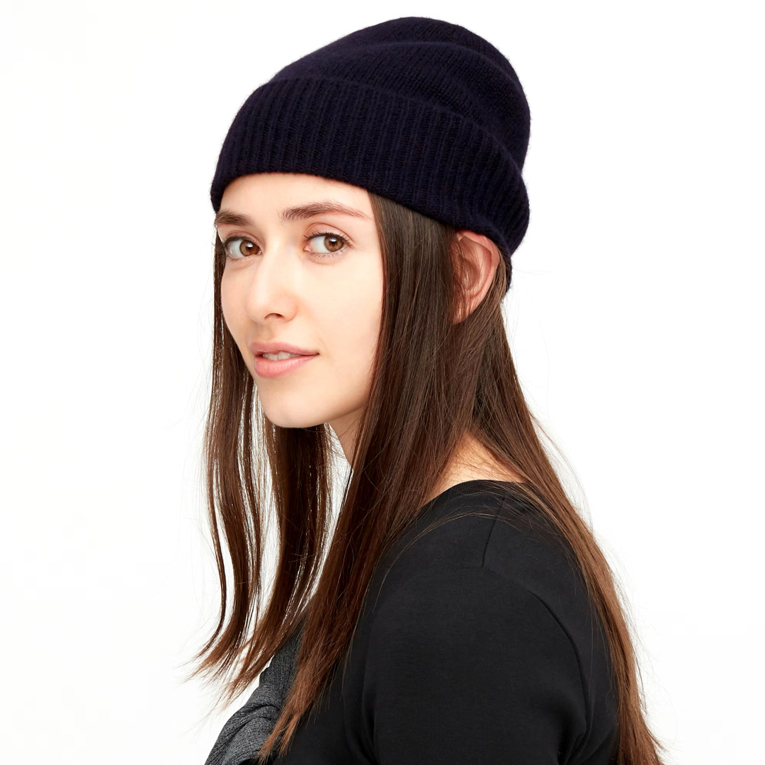 UNIQLO(ユニクロ)のUNIQLO カシミヤ 100% ニット帽 ビーニー カシミア オフホワイト レディースの帽子(ニット帽/ビーニー)の商品写真