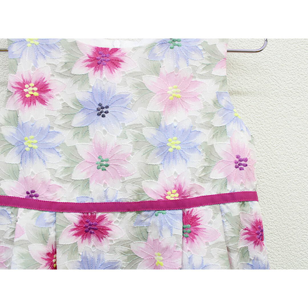 【新入荷!】▲ベベ/BeBe▲120cm ジャンパースカート/ノースリーブワンピース 白×ピンク系 花柄 フォーマル 入学式 卒園式 謝恩会 結婚式 発表会 七五三 冠婚葬祭子供服 キッズ kids 女の子 fml 011042ポリ100％裏