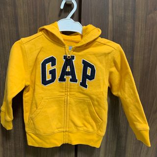 ギャップ(GAP)の★美品　GAP パーカー　サイズ90   イエロー(からし色)(ジャケット/上着)