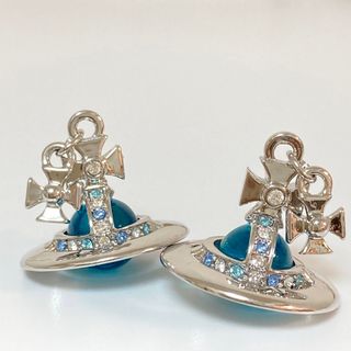 ヴィヴィアンウエストウッド(Vivienne Westwood)のヴィヴィアン　タイニーオーブピアス　シルバー×ライトブルー(ピアス)