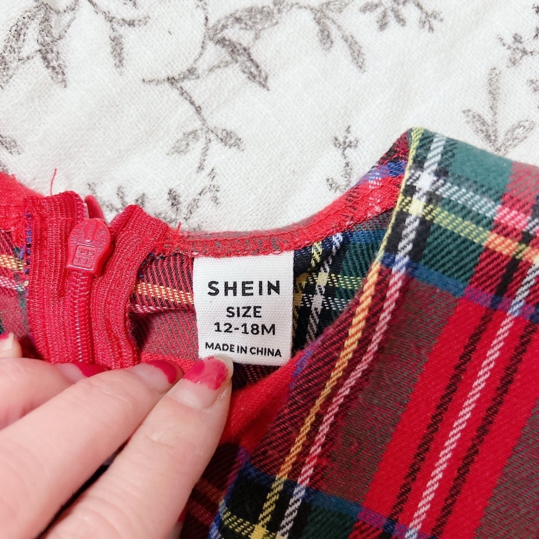 SHEIN(シーイン)のクリスマス風 ワンピース ベビー キッズ 12～18ヶ月 70サイズ チェック柄 キッズ/ベビー/マタニティのベビー服(~85cm)(ワンピース)の商品写真