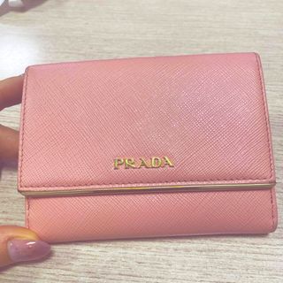 プラダ(PRADA)のプラダ　PRADA 二つ折り財布　1MH523 ピンク(財布)