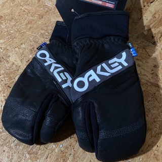 オークリー(Oakley)のOAKLEY FACTORY WINTER MITT XS black(手袋)