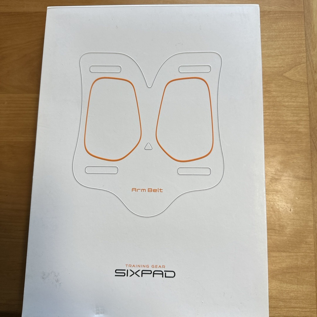 SIXPAD(シックスパッド)のシックスパッド SIXPAD EMS アームベルト Arm Belt  コスメ/美容のダイエット(その他)の商品写真