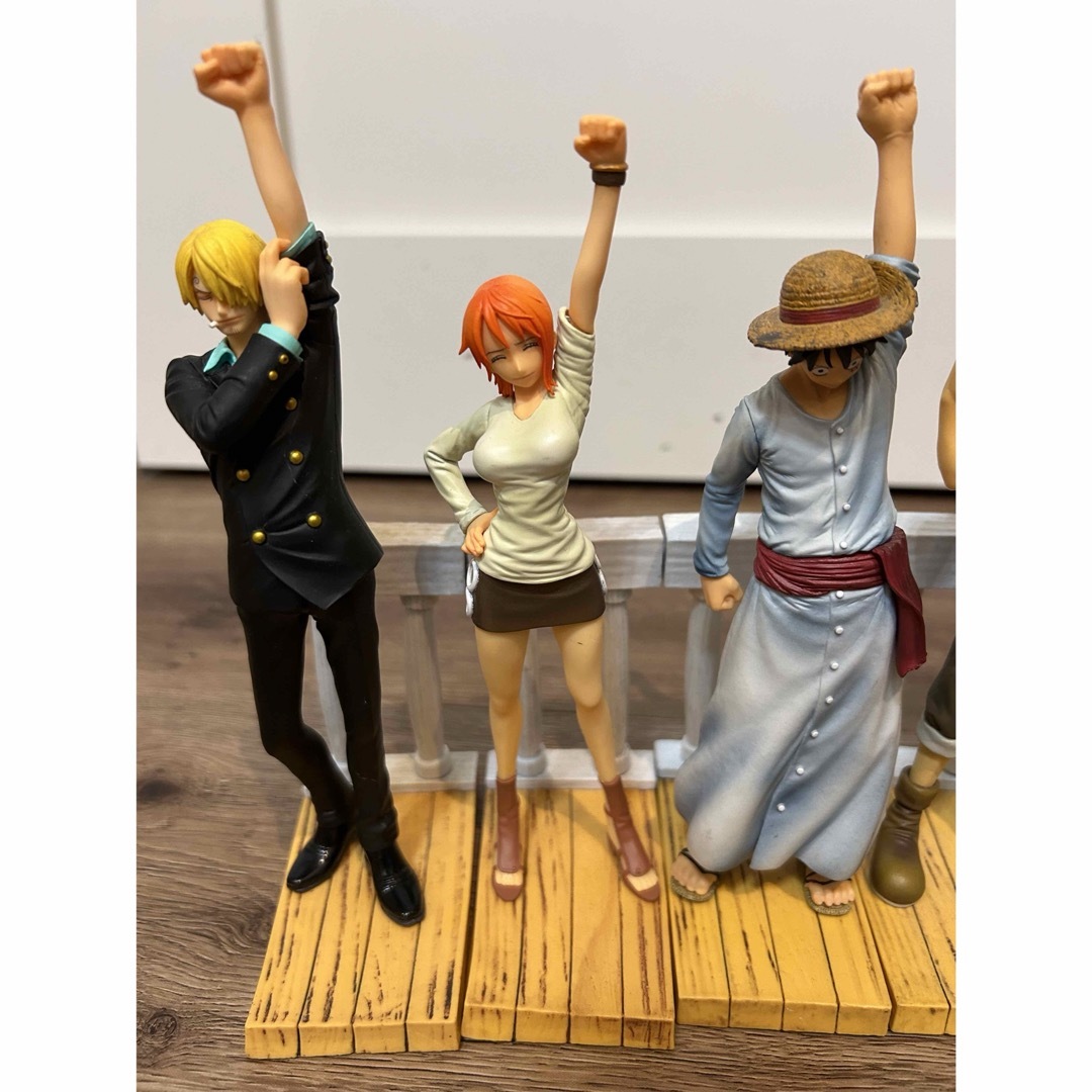 ONE PIECE(ワンピース)のワンピース　フィギュアセット エンタメ/ホビーのフィギュア(アニメ/ゲーム)の商品写真