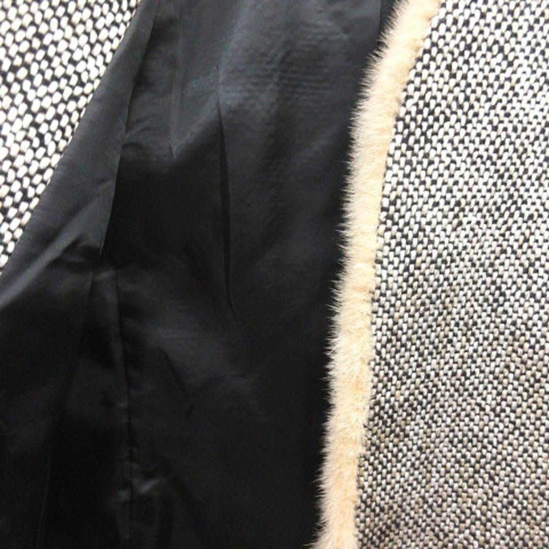 ブリエ ノーカラージャケット ツイード 総裏地 ミンクファー 総柄 40 白 黒 レディースのジャケット/アウター(その他)の商品写真