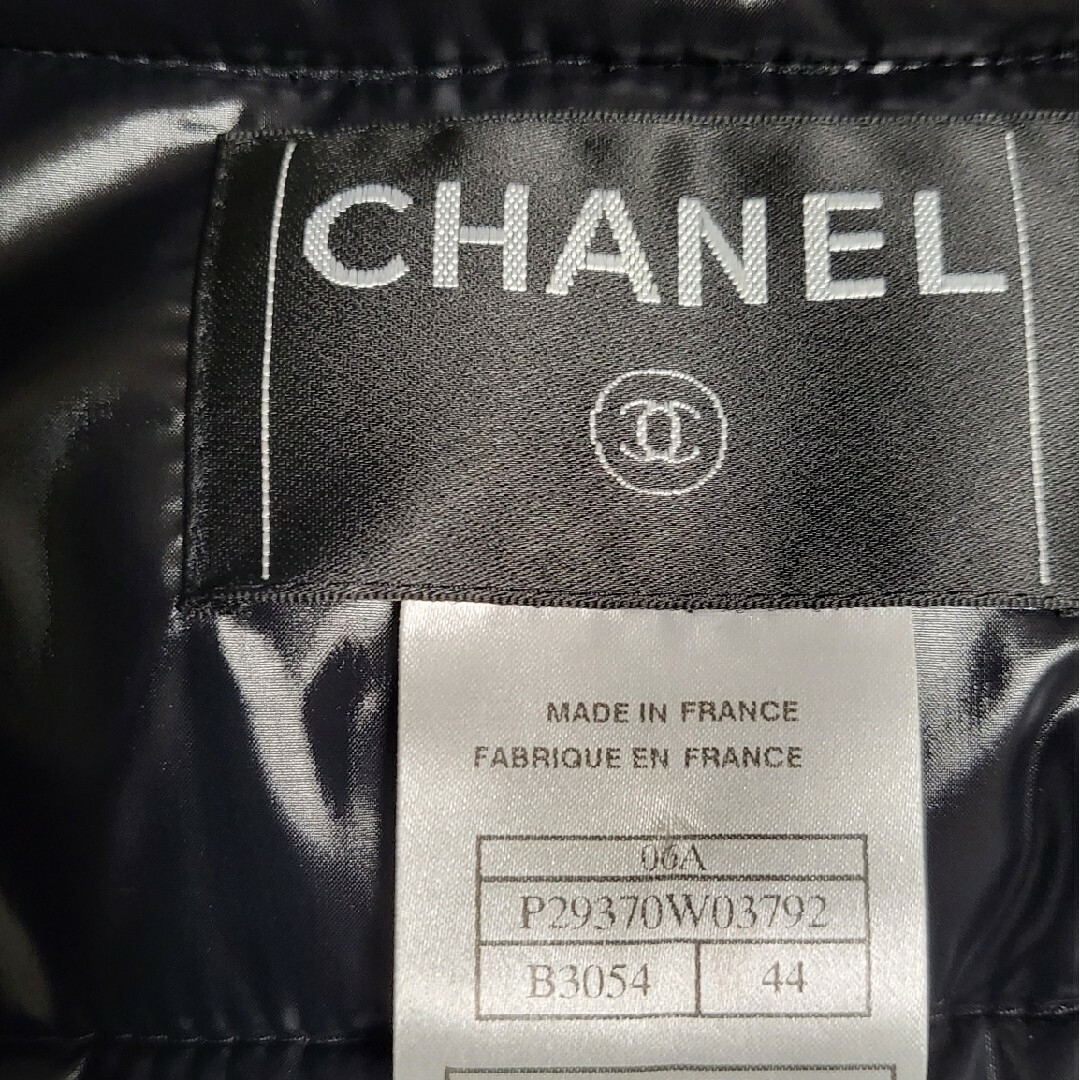 CHANEL - シャネル ダウンジャケットの通販 by ジョーs shop CHANEL - シャネル ダウンジャケットの通販 by ジョーs shop