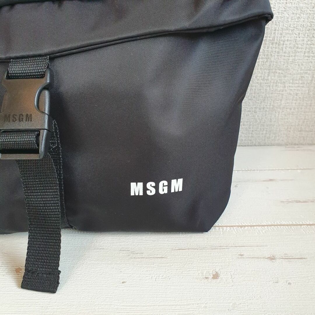 MSGM(エムエスジイエム)の【新品・未使用】MSGM ロゴ ベルトバッグ クロスボディバッグ ブラック メンズのバッグ(ボディーバッグ)の商品写真