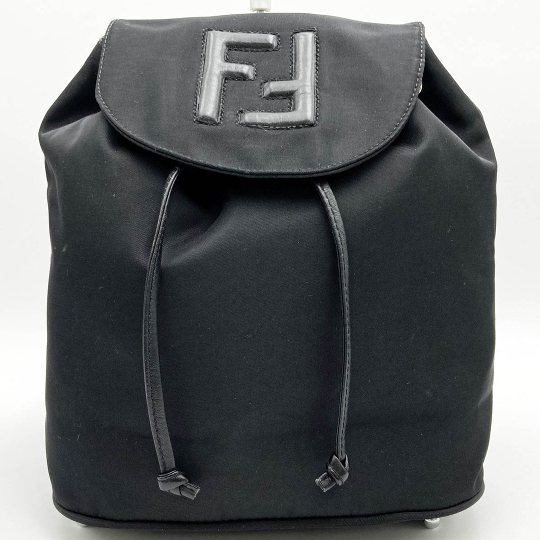 FENDI(フェンディ)のFENDI 【フェンディ】 リュックサック ミニ 巾着 ズッカロゴ ナイロン ヴィンテージ 黒 ブラック レディース USED 【中古】 レディースのバッグ(リュック/バックパック)の商品写真