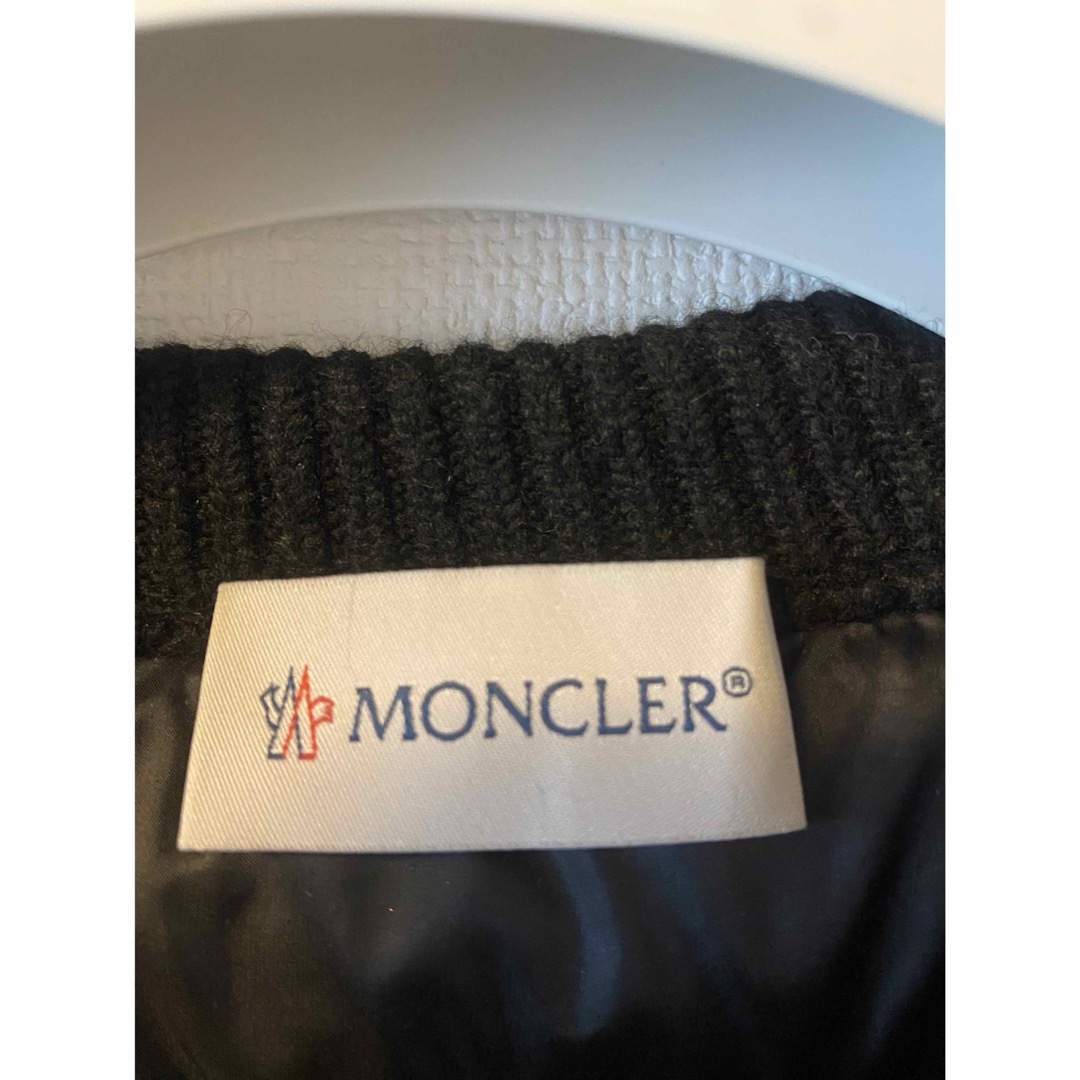 MONCLER(モンクレール)のモンクレール　ダウン　カーディガン　ニット レディースのトップス(カーディガン)の商品写真