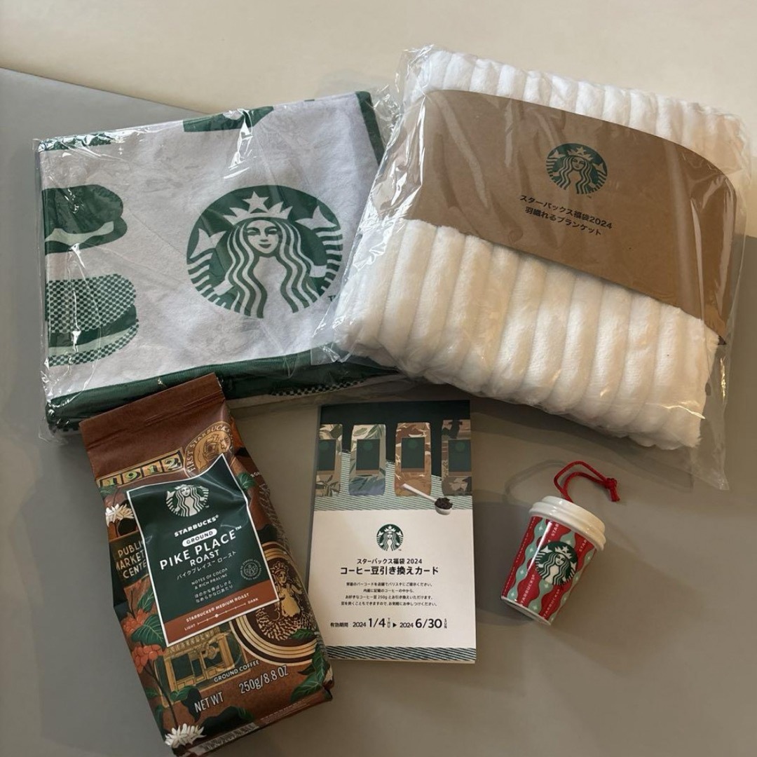 Starbucks Coffee(スターバックスコーヒー)のスターバックス　福袋 チケットの優待券/割引券(フード/ドリンク券)の商品写真