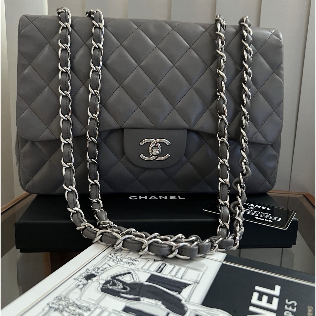 CHANEL(シャネル)のシャネル正規品マトラッセチェーンバッグ♡ レディースのバッグ(ショルダーバッグ)の商品写真