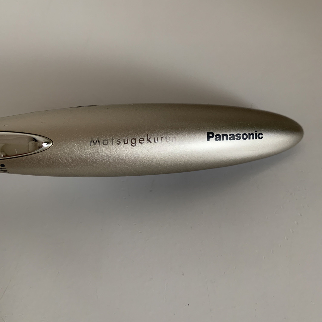 Panasonic(パナソニック)のまつ毛くるん　パナソニック　Panasonic ホットビューラー　ゴールド コスメ/美容のメイク道具/ケアグッズ(ホットビューラー)の商品写真