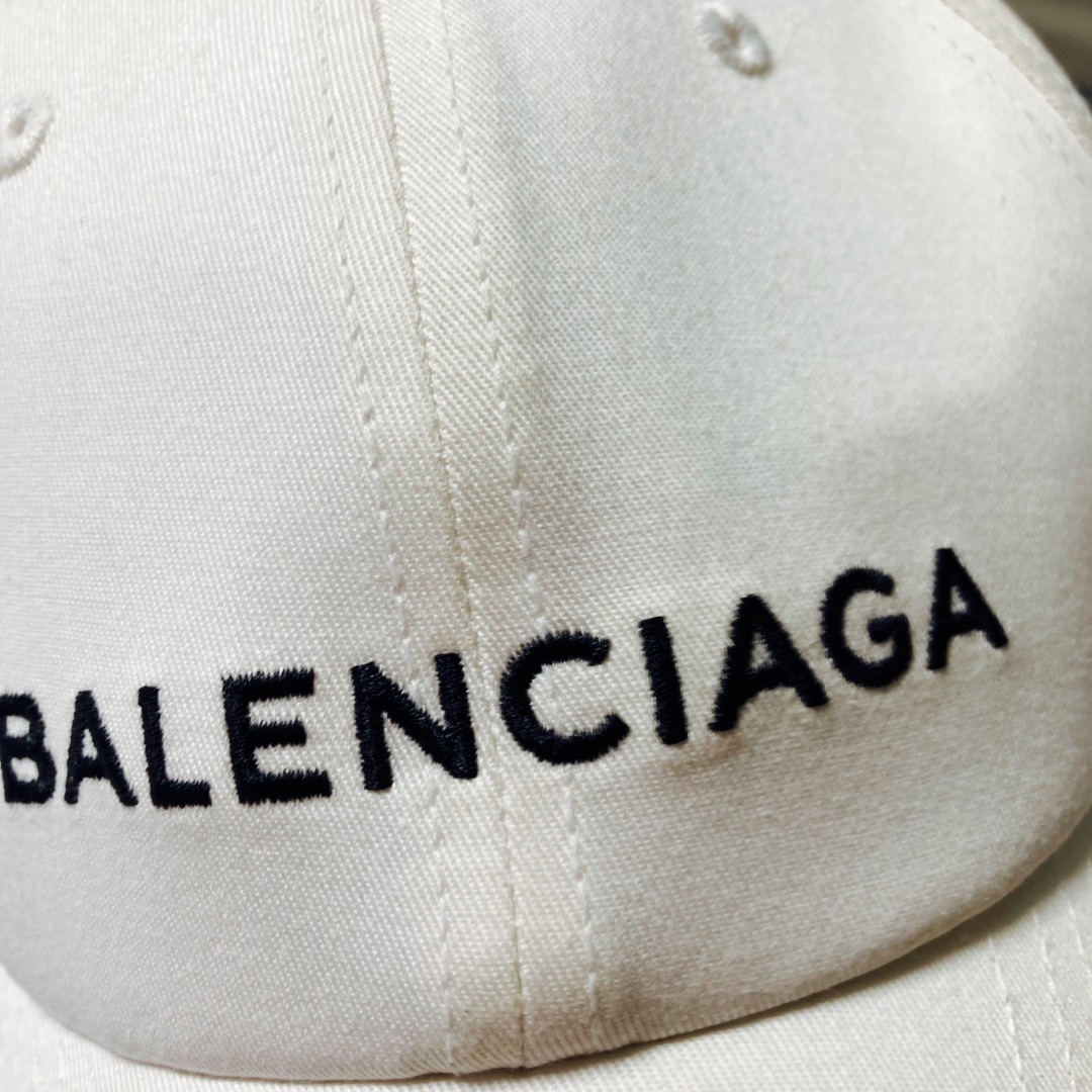 Balenciaga(バレンシアガ)のバレンシアガキャップ正規品お値下げ レディースの帽子(キャップ)の商品写真