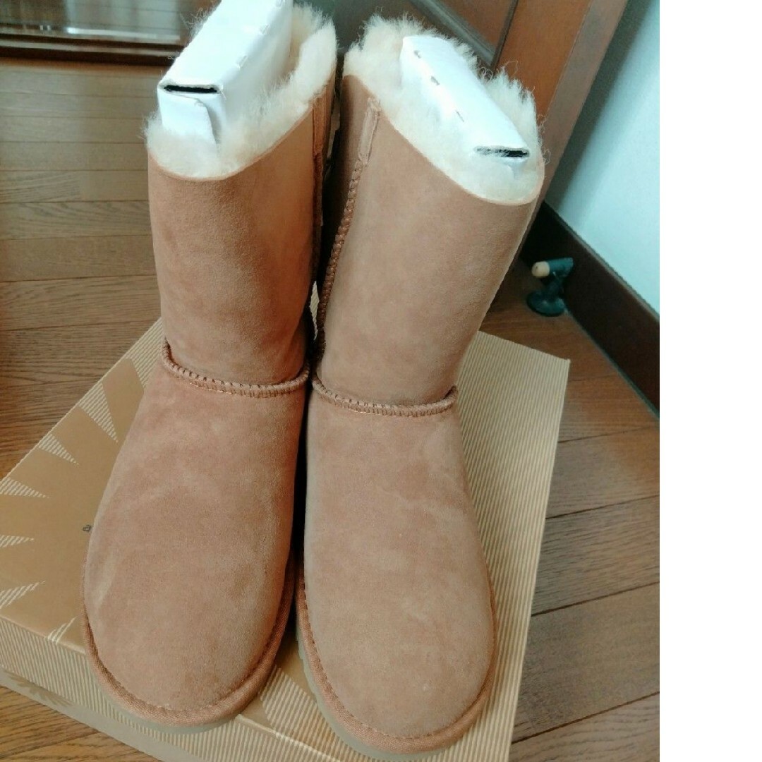 UGG(アグ)のSALE!!　新品未使用！ugg　ブーツ レディースの靴/シューズ(ブーツ)の商品写真