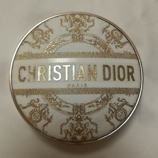 ディオール(Dior)のDior【2023.X'MAS限定】フォーエバー クッション ケース(ファンデーション)