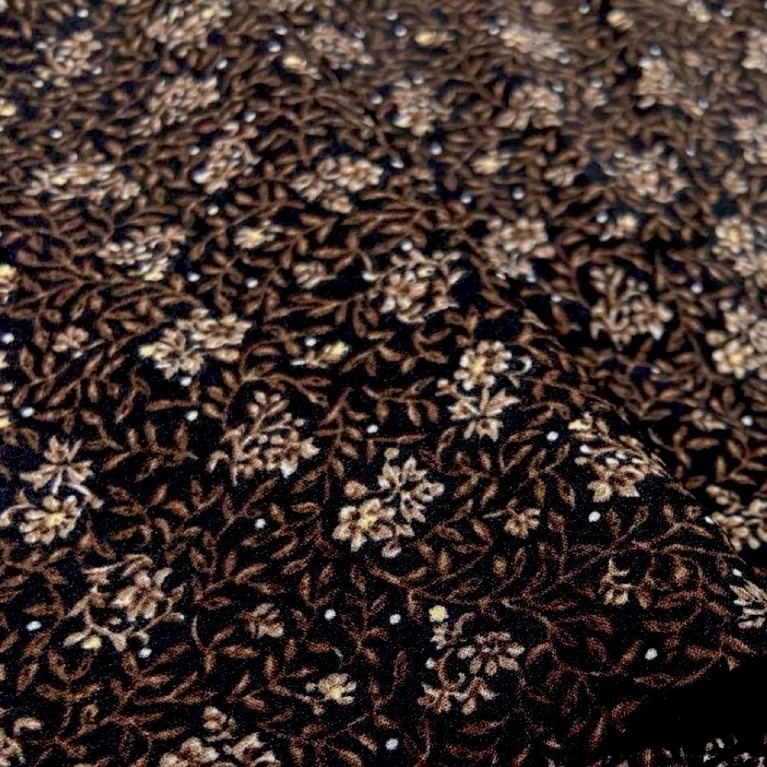 SNIDEL(スナイデル)の値下げ　SNIDEL小花柄ワンピース　ブラウン　size F レディースのワンピース(ロングワンピース/マキシワンピース)の商品写真