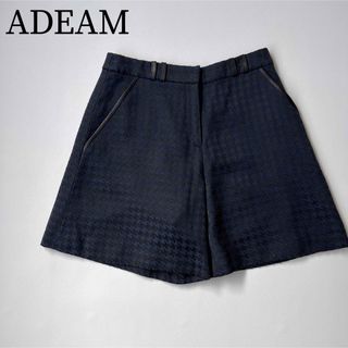 フォクシー(FOXEY)の美品　ADEAM アディアム　ショートパンツ　千鳥格子柄　ブラック　ネイビー(ショートパンツ)