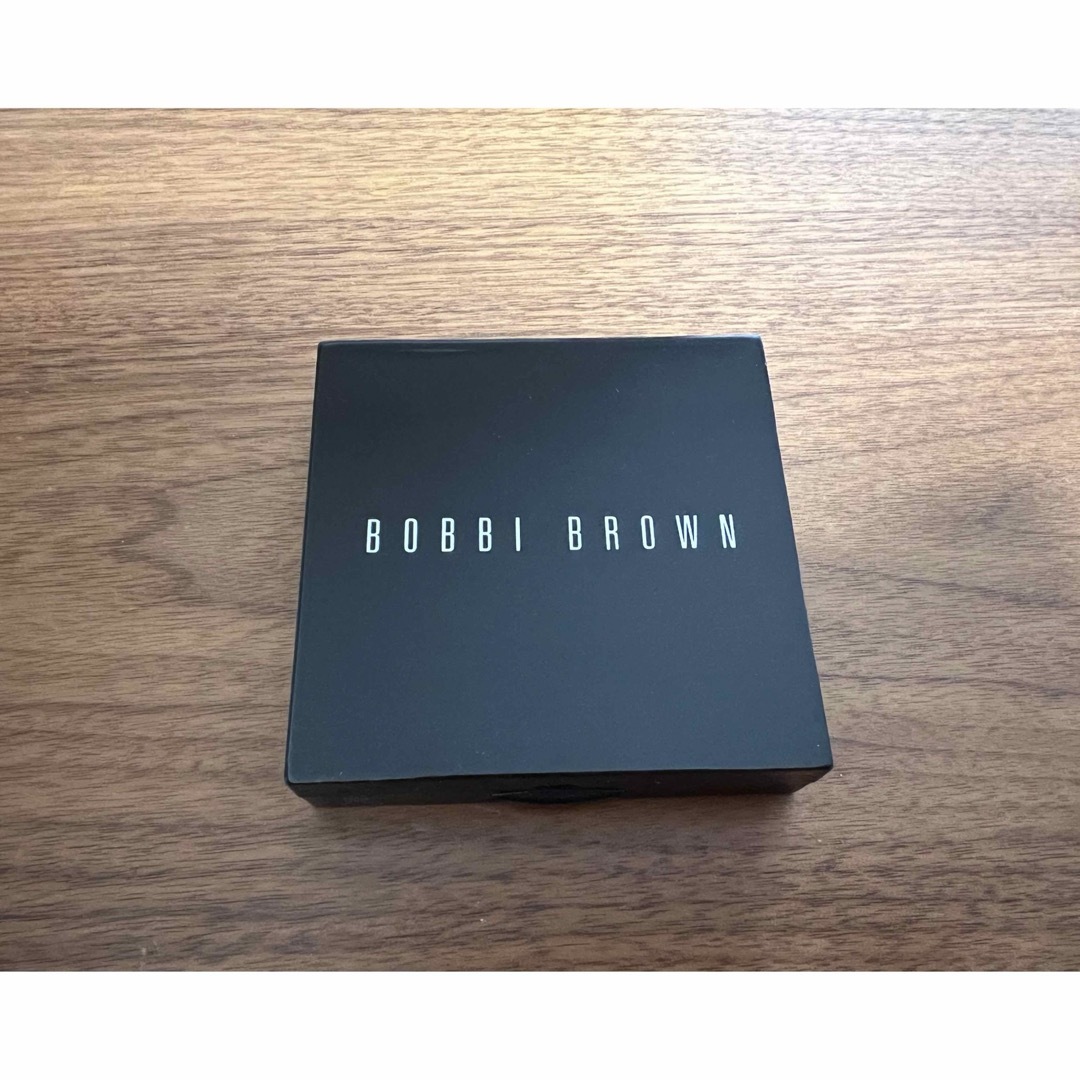 BOBBI BROWN(ボビイブラウン)のBOBBI BROWN ハイライト・ハイライティングパウダー  コスメ/美容のベースメイク/化粧品(フェイスパウダー)の商品写真