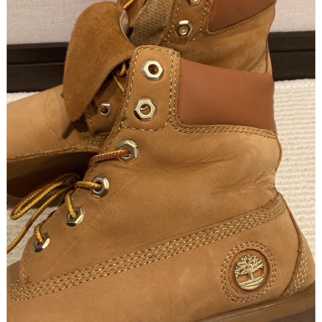 Timberland(ティンバーランド)のTimberland ブーツ 24.5 イエロー ゴールドロゴ  ステッチ レディースの靴/シューズ(ブーツ)の商品写真