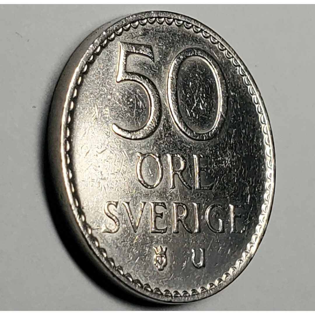ヴィンテージスウェーデン50オレ1973年グスタフ6世アドルフ戴冠したモノグラム エンタメ/ホビーの美術品/アンティーク(貨幣)の商品写真