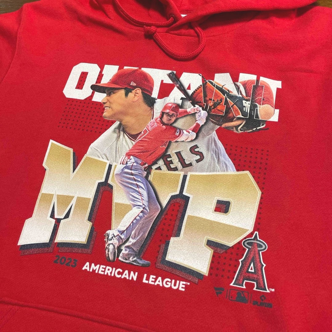 MLB(メジャーリーグベースボール)のメジャー2023年 MVP獲得 大谷翔平 日本オリジナル プルオーバーパーカー メンズのトップス(パーカー)の商品写真