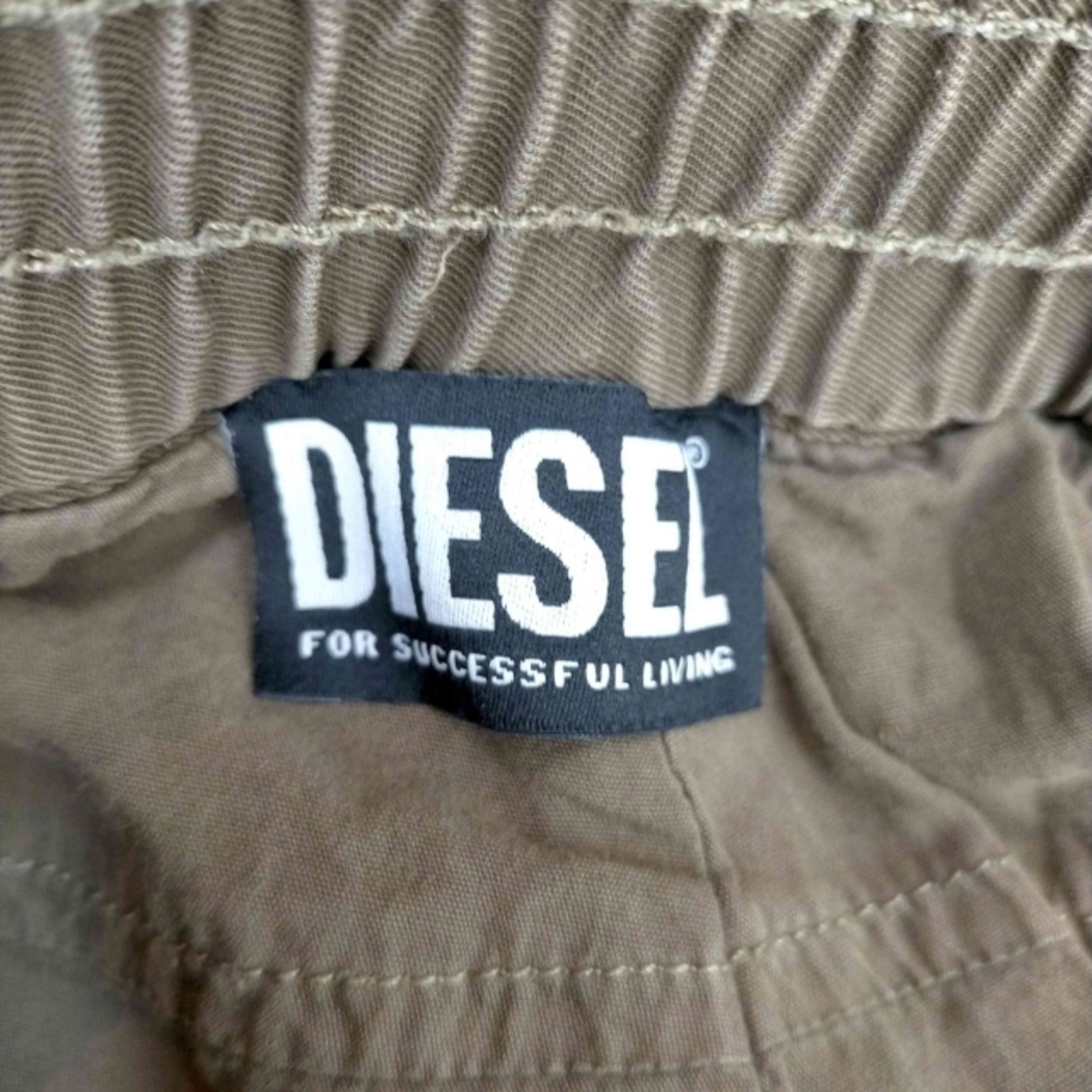 DIESEL(ディーゼル)のDIESEL(ディーゼル) フロントジップ マルチポケット タイトスカート レディースのスカート(その他)の商品写真