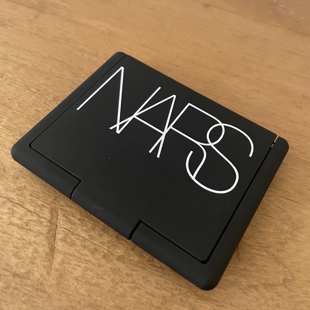 NARS(ナーズ)のNARS ブラッシュ 4013N コスメ/美容のベースメイク/化粧品(チーク)の商品写真