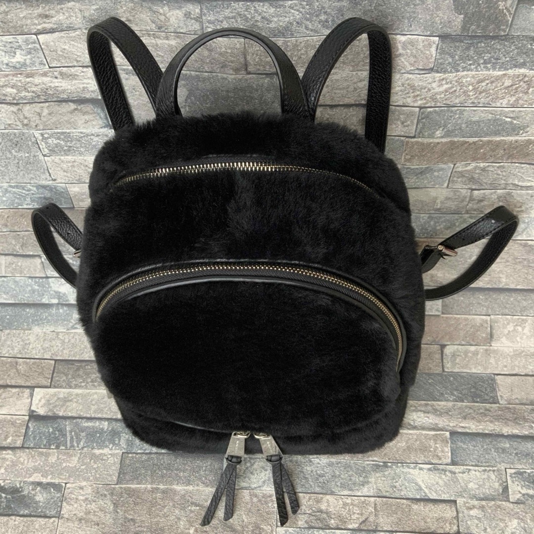 Michael Kors(マイケルコース)の◆MICHAEL KORSマイケルコース ムートンファーバッグパック ブラック  レディースのバッグ(リュック/バックパック)の商品写真