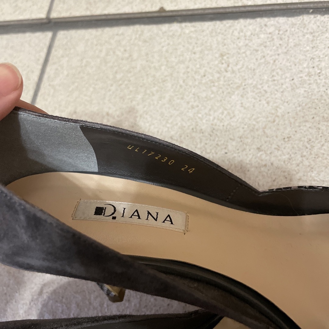 DIANA(ダイアナ)のダイアナ パイソン スエード パンプス レディースの靴/シューズ(ハイヒール/パンプス)の商品写真