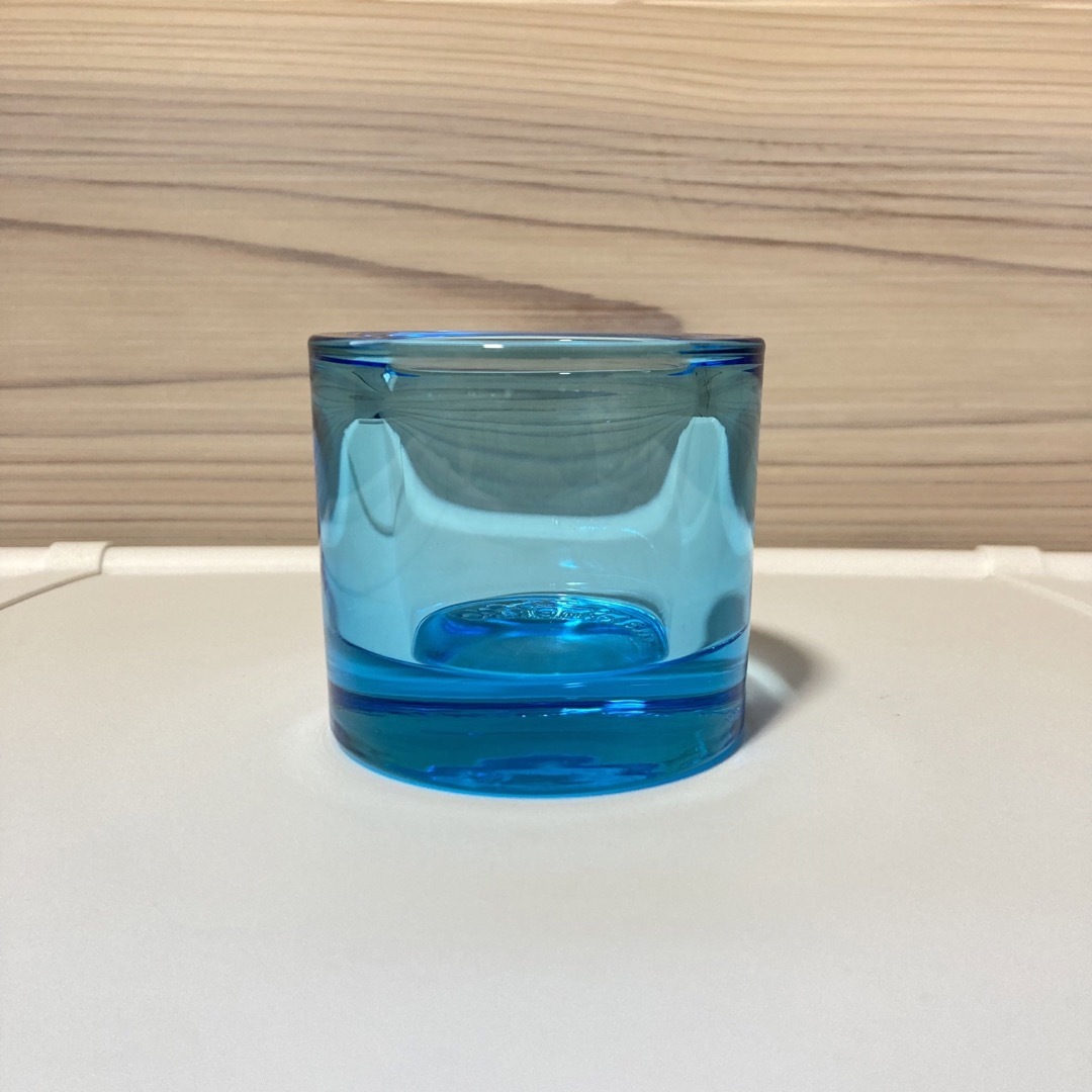 iittala(イッタラ)のイッタラ×マリメッコ★キャンドルホルダー★ブルー系 コスメ/美容のリラクゼーション(キャンドル)の商品写真