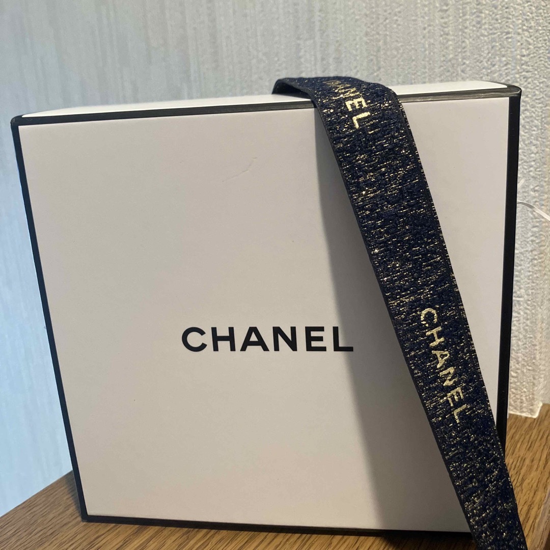 CHANEL(シャネル)のCHANEL 空箱 インテリア/住まい/日用品のオフィス用品(ラッピング/包装)の商品写真