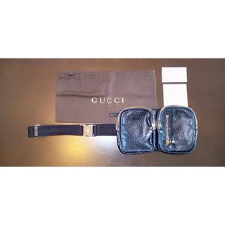 グッチ(Gucci)のグッチベルトバッグ(黒・革製)(ボディーバッグ)