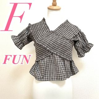 ファン(FUN)のファン Ｆ ブラウス チェック柄 かわいい ブラック ベージュ きれいめコーデ(シャツ/ブラウス(半袖/袖なし))