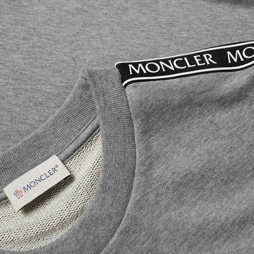 MONCLER(モンクレール)の送料無料 63 MONCLER モンクレール 8G00026 809L8 グレー トレーナー スウェット size XXL メンズのトップス(スウェット)の商品写真