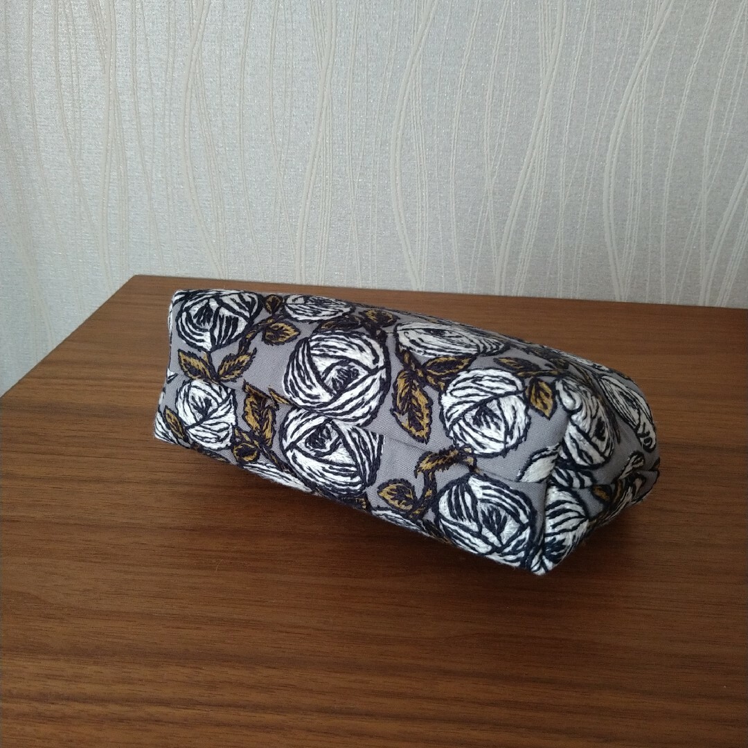 ラスト1点】小鳥の口金セレモニーがま口バッグ☆ミナペルホネン ラスト1点】小鳥の口金セレモニーがま口バッグ☆ミナペルホネン
