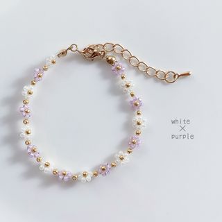 韓国ビーズ♡フラワーブレスレット＼White×Purple／(ブレスレット/バングル)