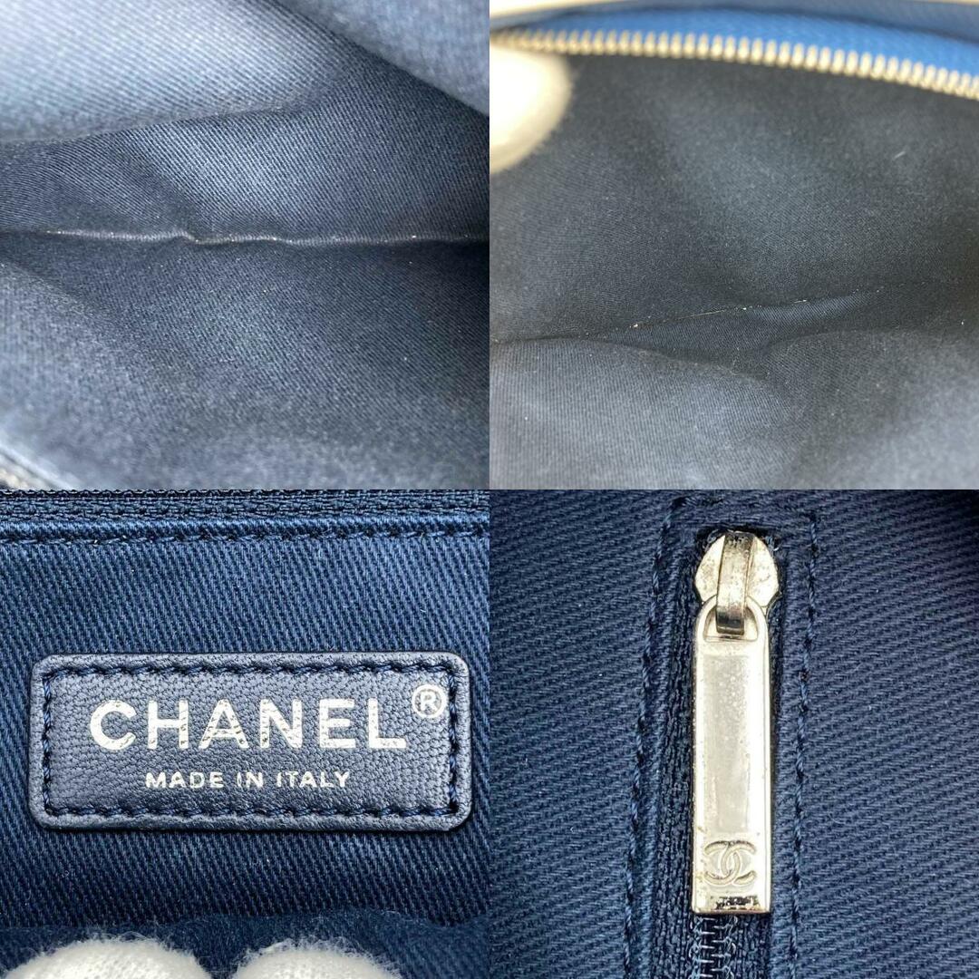 CHANEL(シャネル)の【希少】CHANEL シャネル エアライン ショルダーバッグ ココマーク 斜め掛け ブルー キャンバス レディース メンズ レア ファッション USED 【中古】 レディースのバッグ(ショルダーバッグ)の商品写真