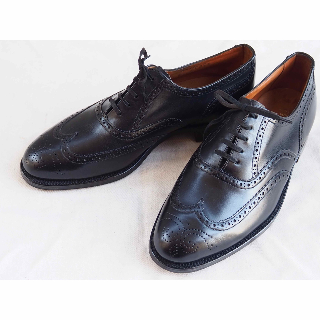 UK8フィット60s Tricker's  Black short Wing Tip