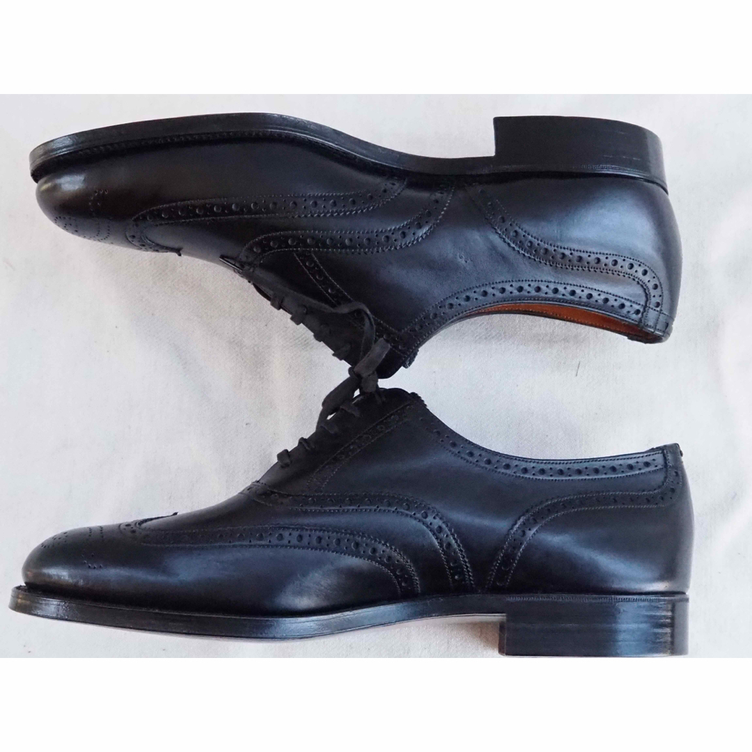 Trickers(トリッカーズ)の60s Tricker's  Black short Wing Tip メンズの靴/シューズ(ドレス/ビジネス)の商品写真