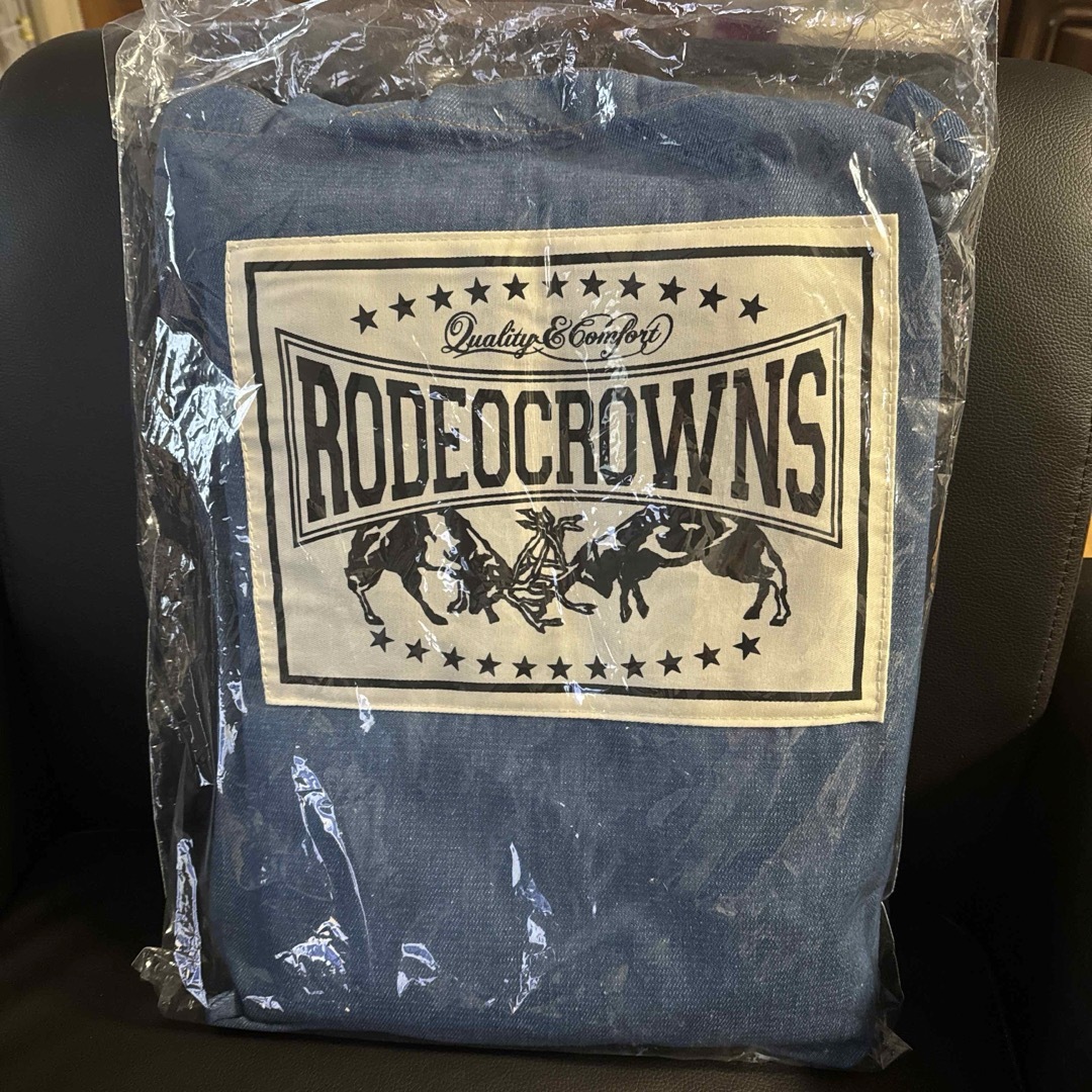 RODEO CROWNS WIDE BOWL(ロデオクラウンズワイドボウル)のRCWB ノベルティ トート入りブランケット エンタメ/ホビーのコレクション(ノベルティグッズ)の商品写真