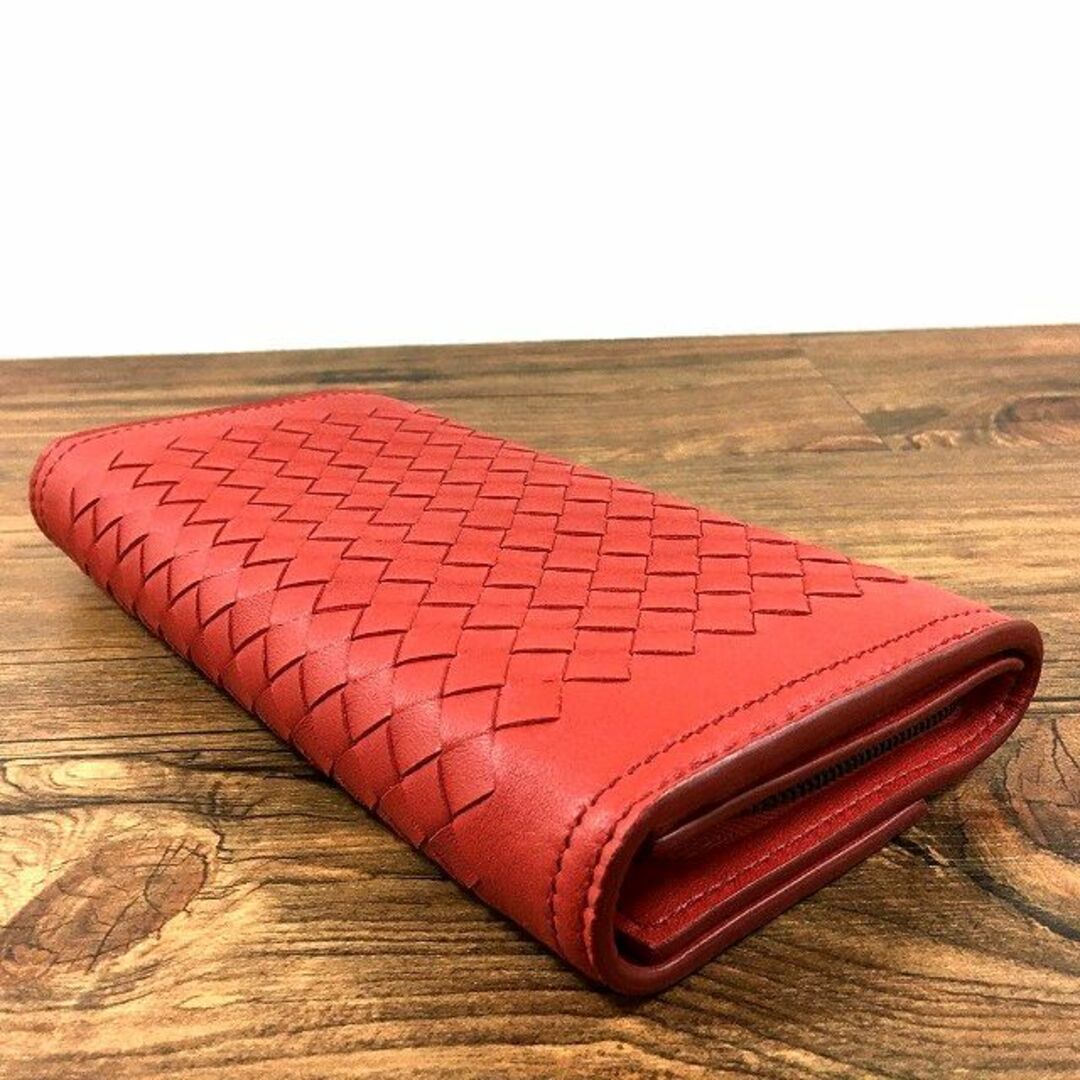 Bottega Veneta(ボッテガヴェネタ)の極美品 BOTTEGAVENETA 長財布 蝶々 レッド 305 レディースのファッション小物(財布)の商品写真