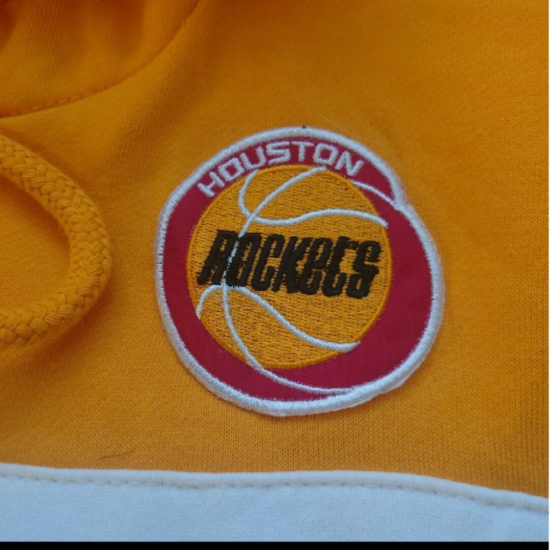 MITCHELL & NESS(ミッチェルアンドネス)のNBA ヒューストン・ロケッツ スウェットパーカー 刺繍ロゴ 古着 バスケ メンズのトップス(パーカー)の商品写真