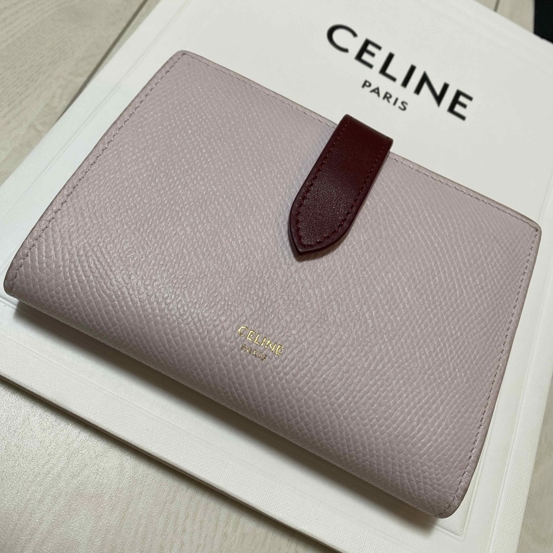 celine(セリーヌ)のセリーヌ　ウォレット　二つ折り財布 レディースのファッション小物(財布)の商品写真