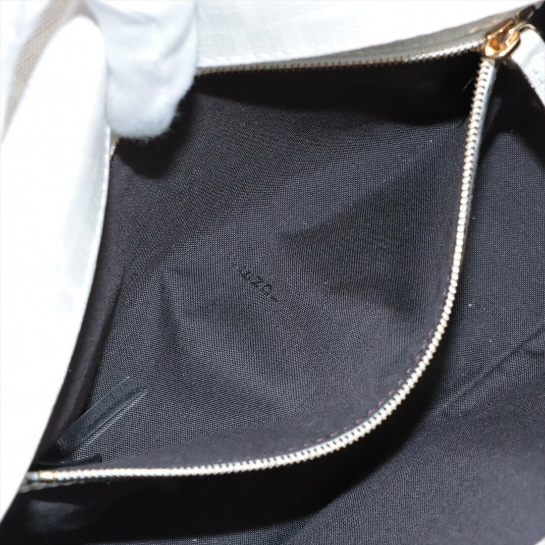 FENDI(フェンディ)のフェンディ マンマバケット レザー  ホワイト レディース ショルダーバッ レディースのバッグ(ショルダーバッグ)の商品写真