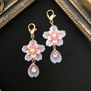 再販No.69  マスクチャーム　レジンチャーム　桜　イヤリング　ピアス(チャーム)