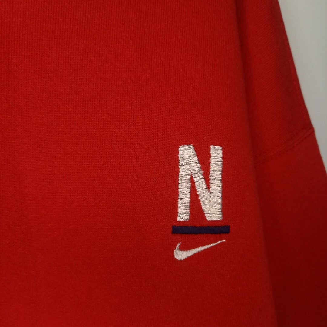 NIKE(ナイキ)の90s　アメリカ製　ナイキ　クルーネック　スウェット　トレーナー　刺繍　赤　M メンズのトップス(スウェット)の商品写真