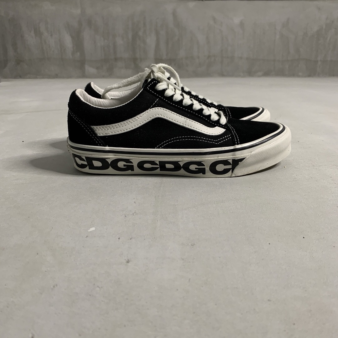 COMME des GARCONS(コムデギャルソン)のOLDSKOOL comme des garçons cdg ギャルソン バンズ レディースの靴/シューズ(スニーカー)の商品写真