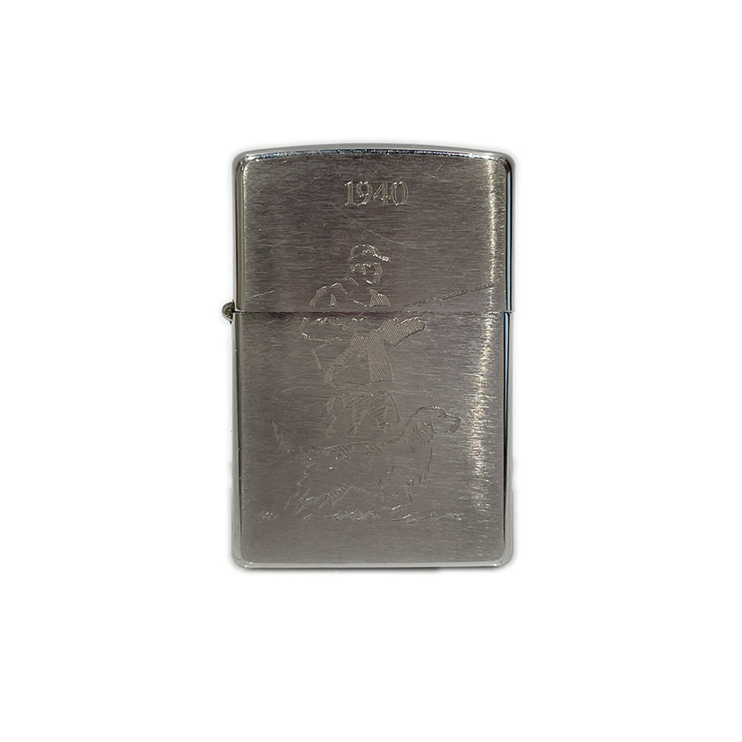 ZIPPO(ジッポー)のZIPPO オイルライター 1940 ハンター 犬 ドッグ 15年製 着火未確認 ユニセックス メンズのファッション小物(タバコグッズ)の商品写真