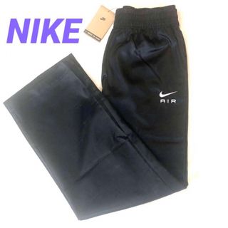 ナイキ(NIKE)の新品未使用タグ付き　NIKE ナイキ　サテンパンツ　レディース(その他)